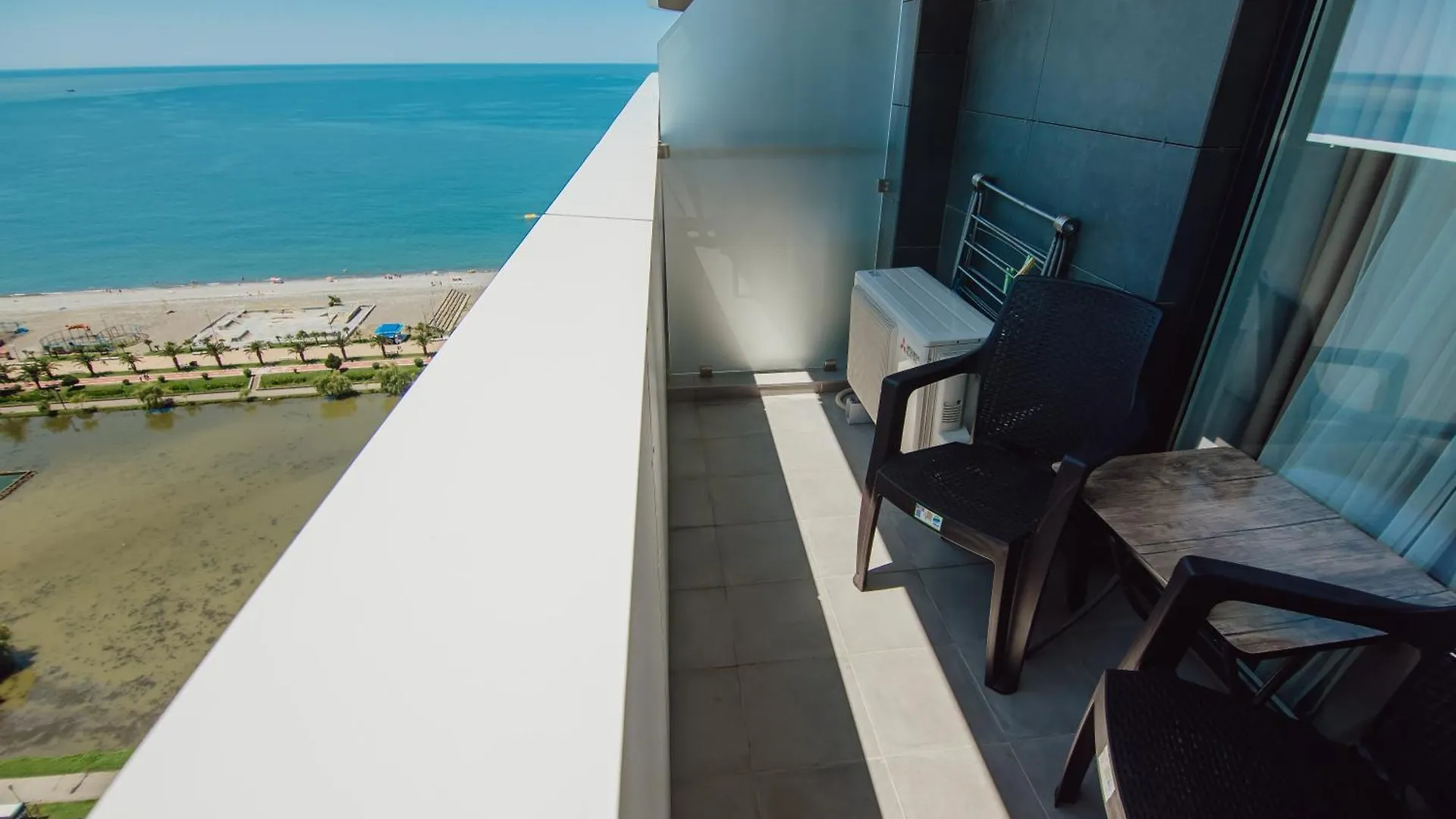 Alliance Palace Aparthotel Batumi