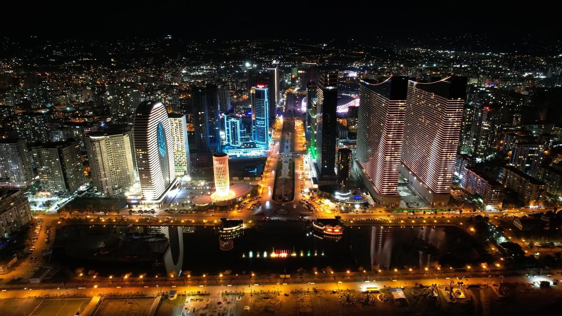 Alliance Palace Aparthotel Batumi 5*,